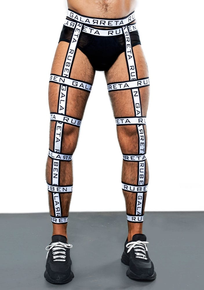 https://www.rubengalarreta.com/wp-content/uploads/2016/12/legging-harness-for-men-front-view.jpg