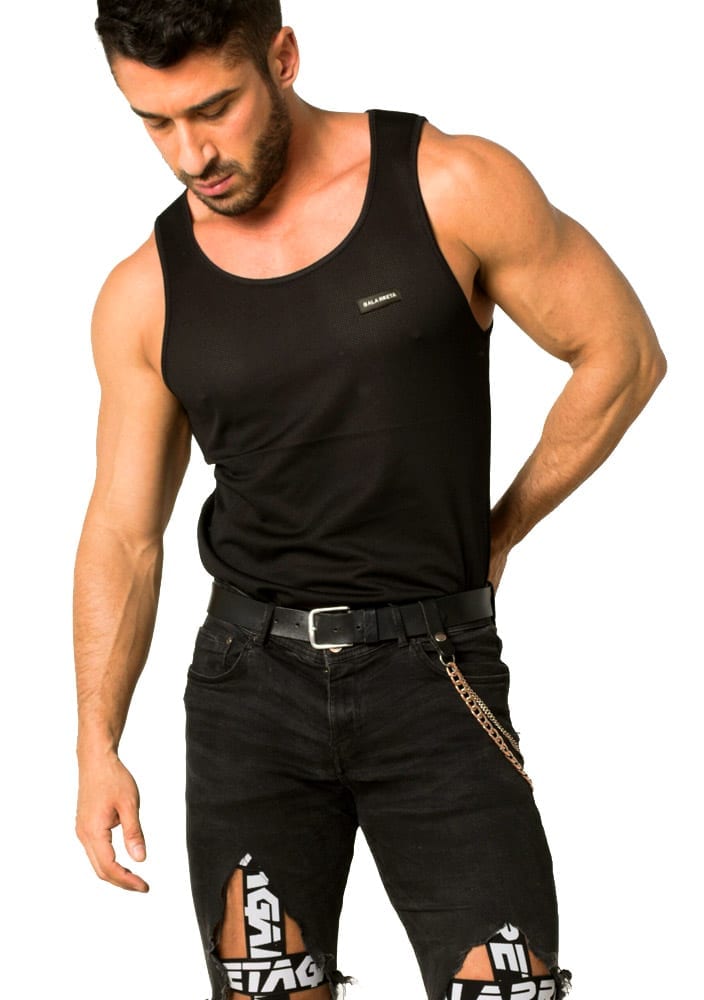 Camiseta de tirantes microperforada para hombre.