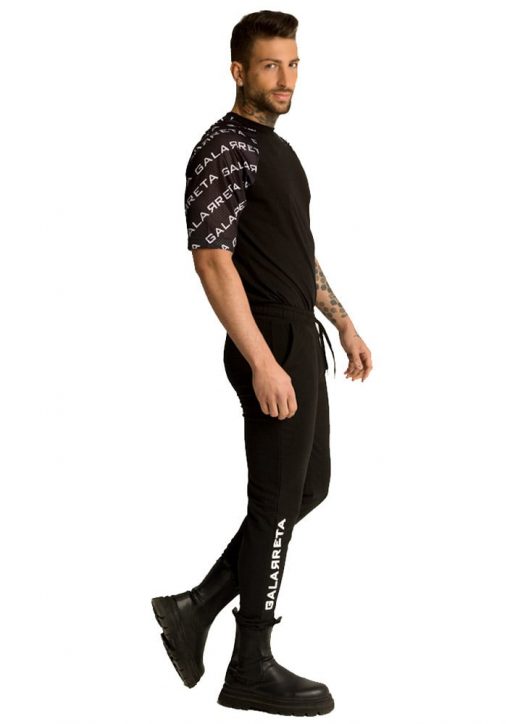 essentials black wrangler tee